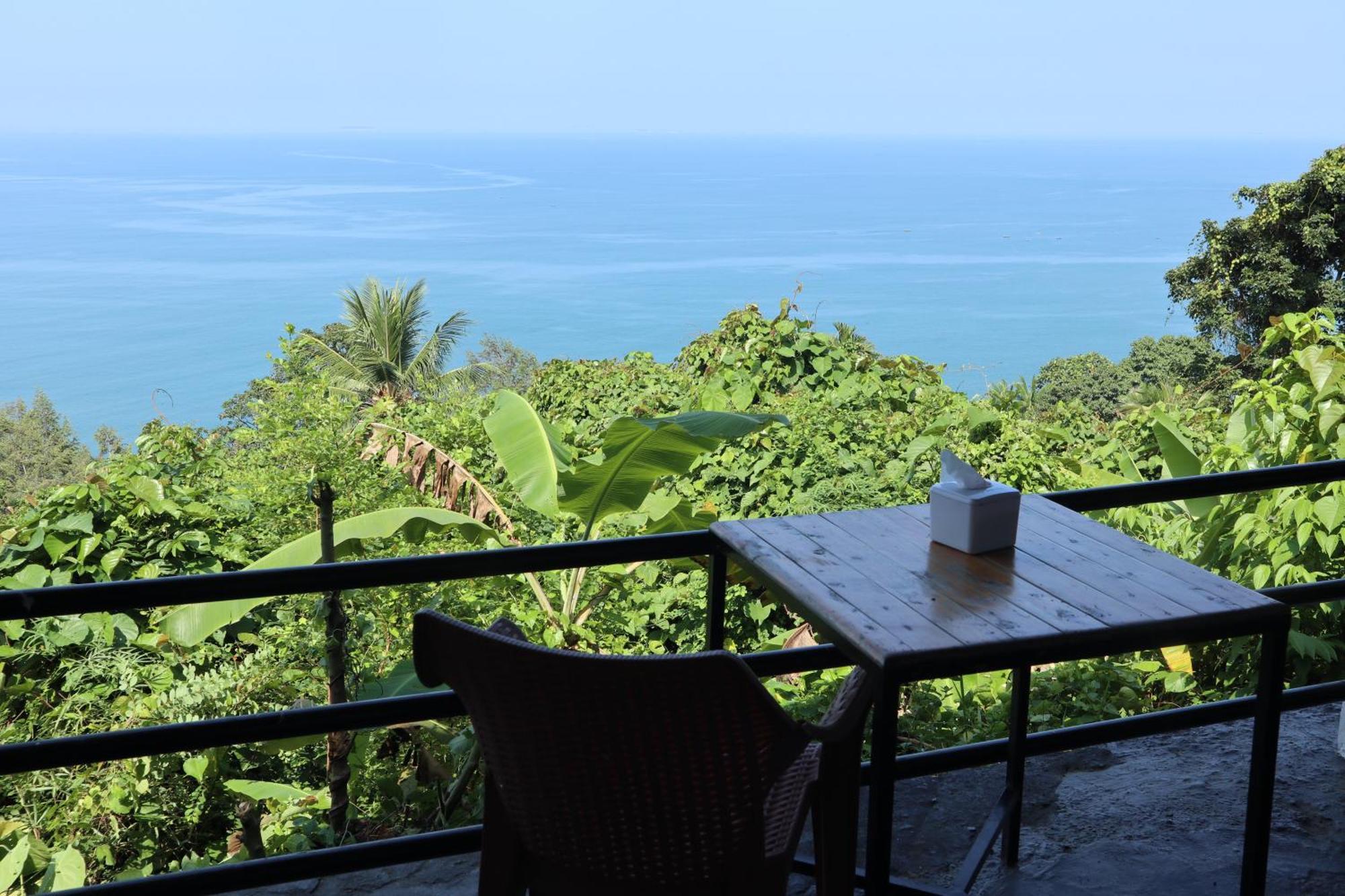 The View Padang, Amazing View, 8 Mins Mentawai Fast Ferry, Cold Beer,Close To Restaurants Exterior photo