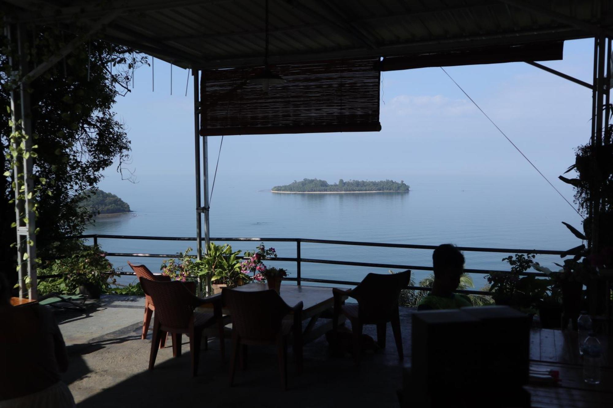 The View Padang, Amazing View, 8 Mins Mentawai Fast Ferry, Cold Beer,Close To Restaurants Padang (Sumatra) Exterior photo